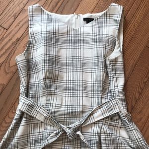 Sophisticated Ann Taylor top EUC